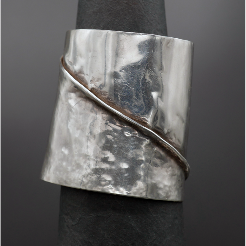 Under Your Skin n.1 (Silver Cuff)
